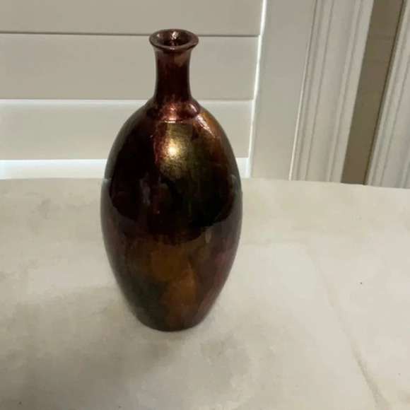 Vase - Picture 1 of 5